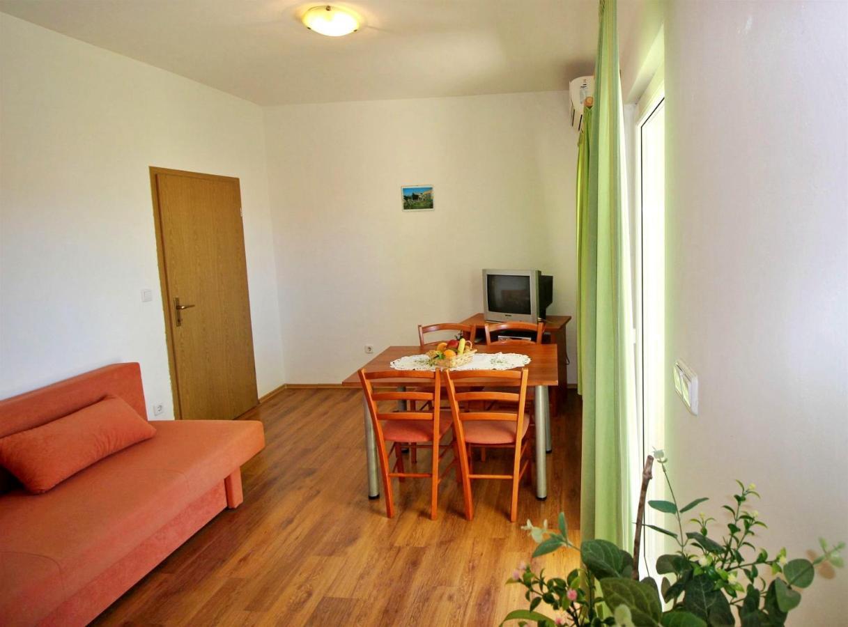 Apartments Marko Nemira Omiš Εξωτερικό φωτογραφία